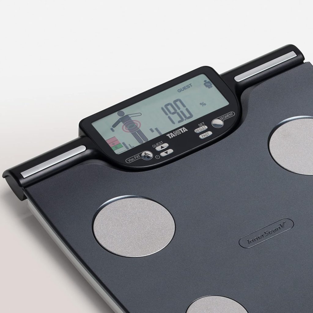 Comparativa de básculas bioimpedancia Tanita y Omron